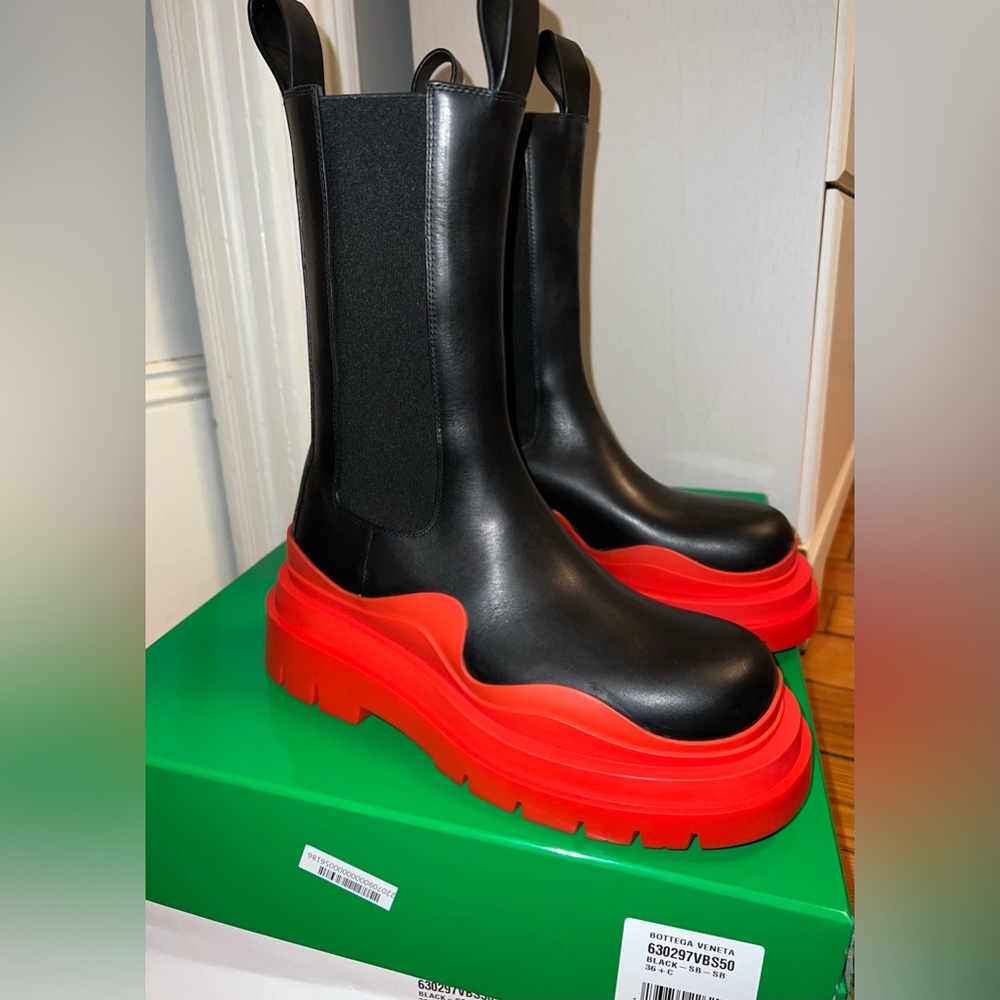 BOTTEGA VENETA BOOTS SIZE 36.5 BRAND NEW IN BOX AND PAPER